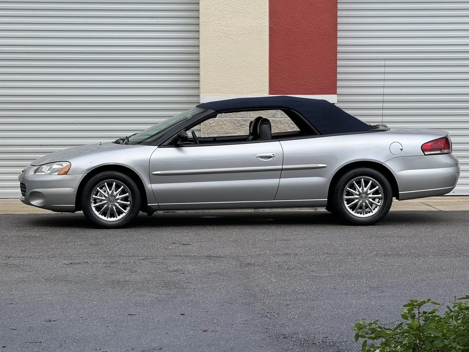 2002 Chrysler Sebring - Image 17 of 31