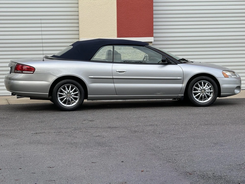 2002 Chrysler Sebring - Image 8 of 31