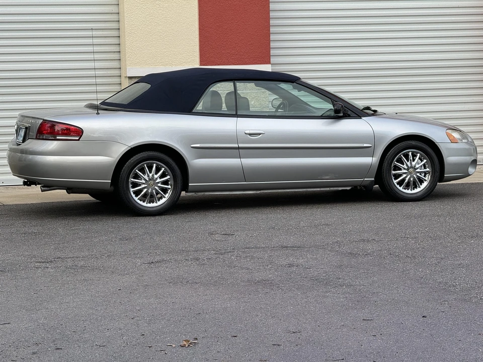 2002 Chrysler Sebring - Image 9 of 31