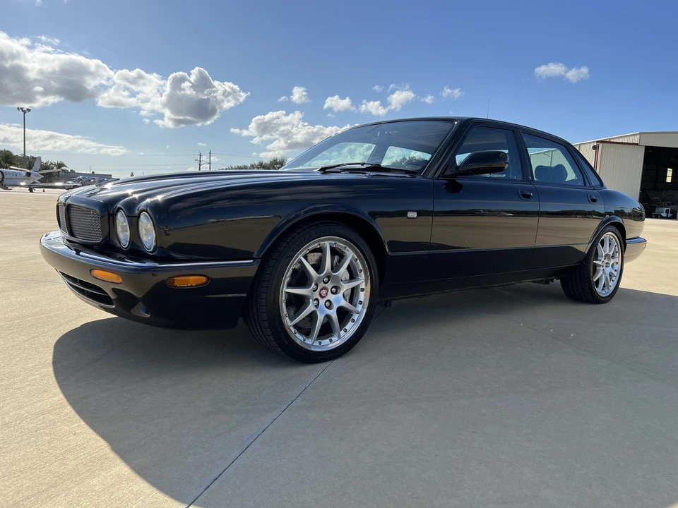 2002 Jaguar X308 XJR - Image 8 of 31