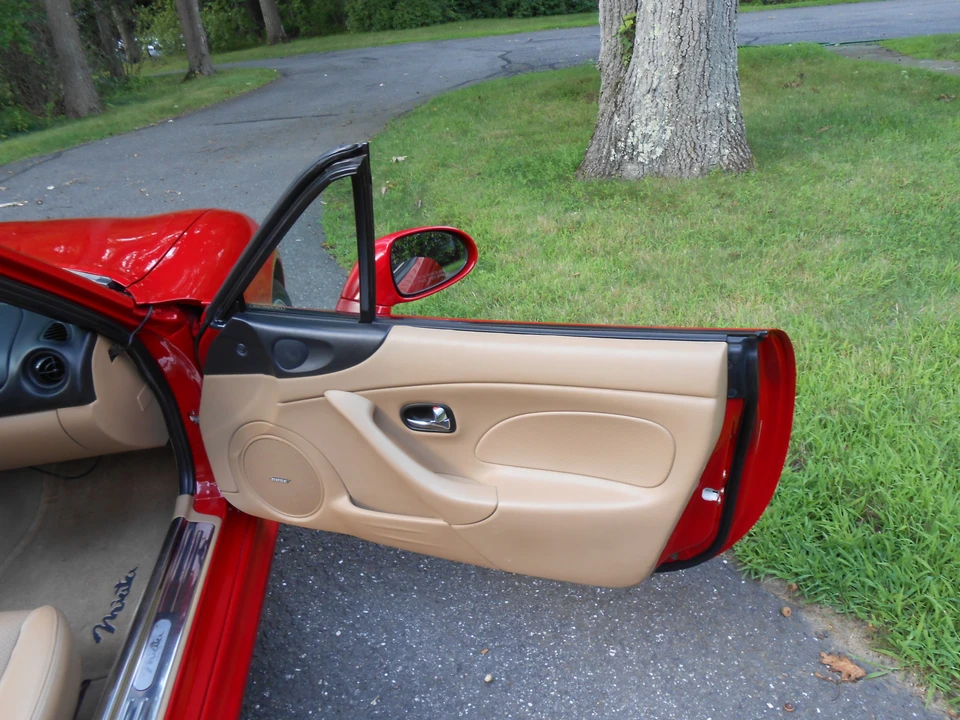 2002 Mazda NB MX-5 Miata - Image 13 of 31