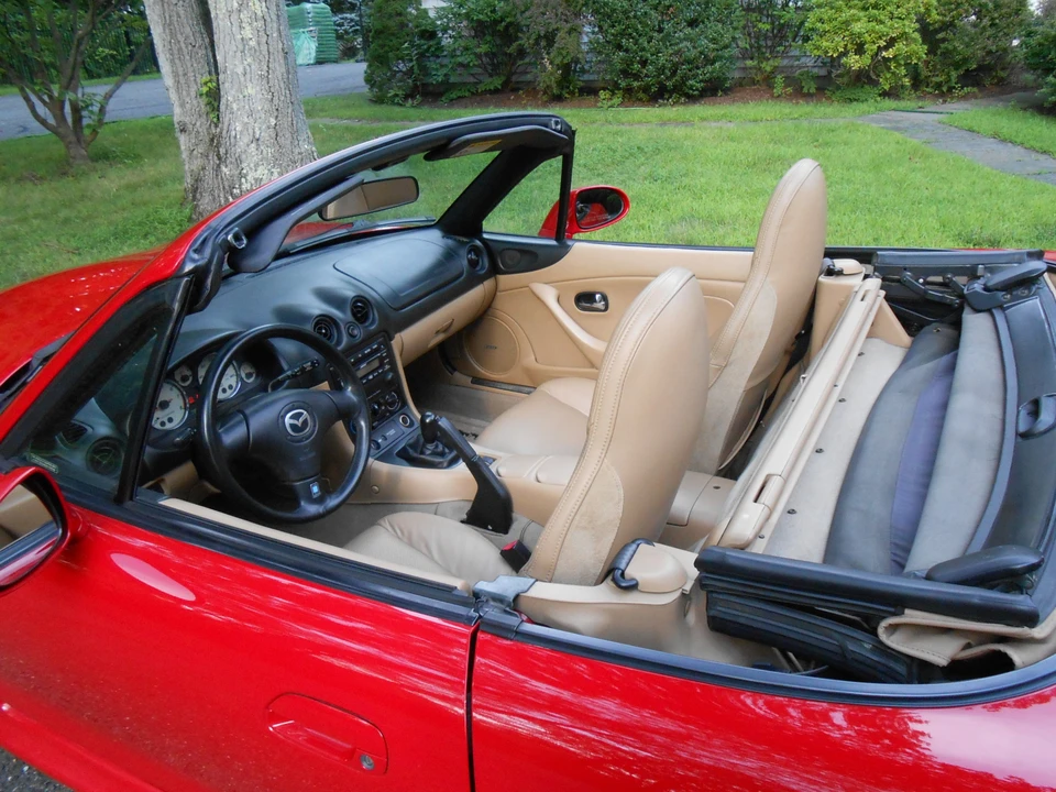 2002 Mazda NB MX-5 Miata - Image 12 of 31
