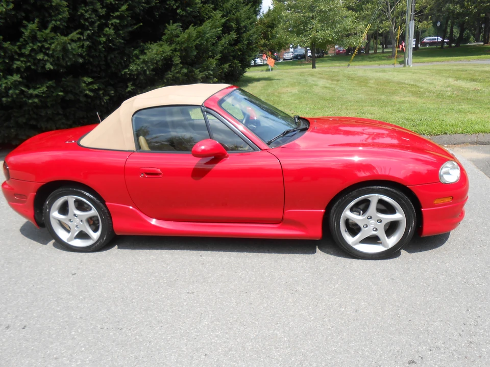 2002 Mazda NB MX-5 Miata - Image 6 of 31