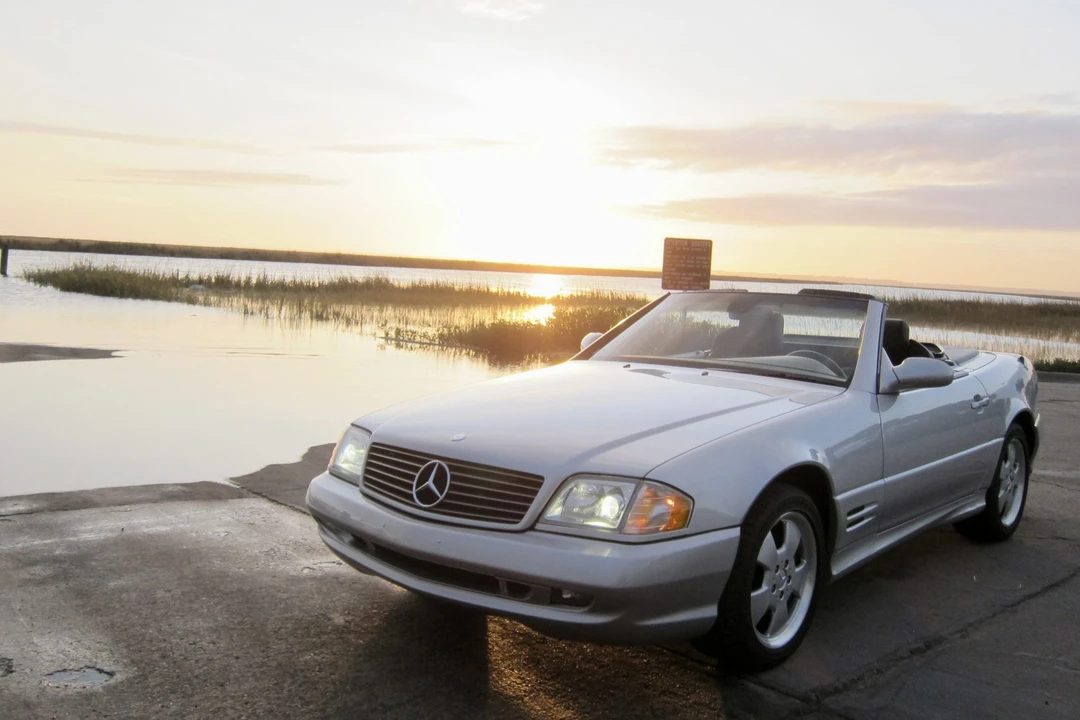 2002 Mercedes-Benz R230 SL-Class - Image 2 of 31