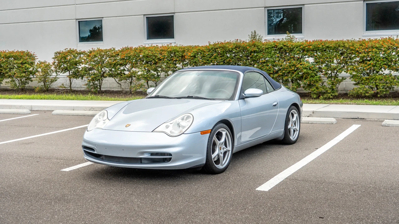 2002 Porsche 996 Carrera - Image 5 of 31