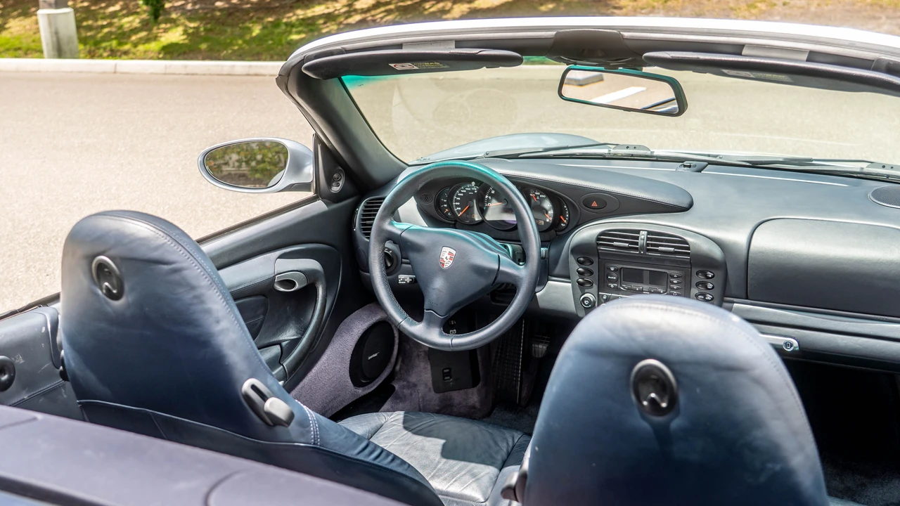 2002 Porsche 996 Carrera - Image 4 of 31