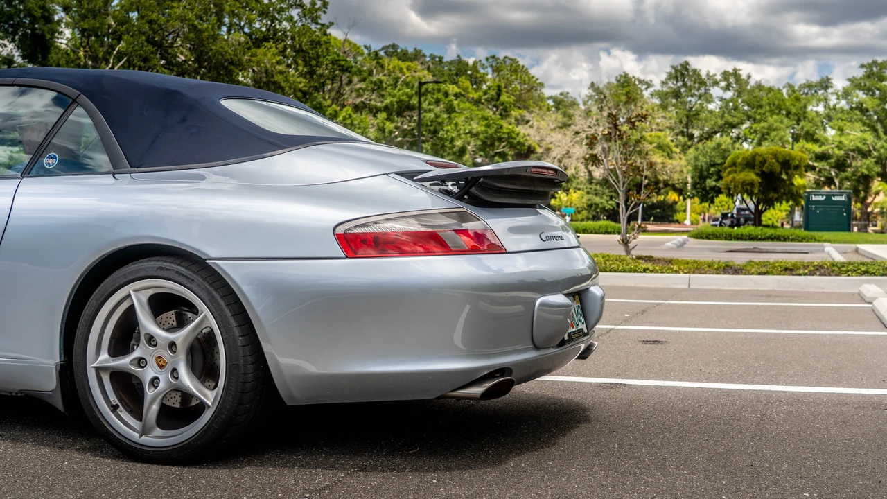 2002 Porsche 996 Carrera - Image 30 of 31