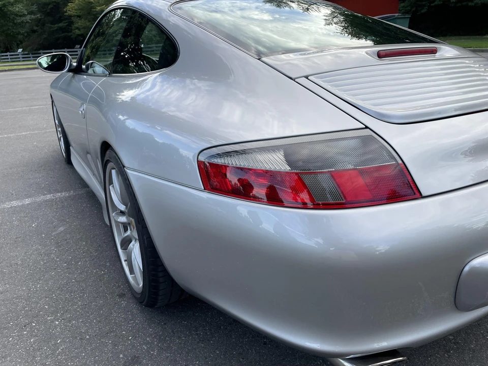 2002 Porsche 996 Carrera - Image 28 of 31