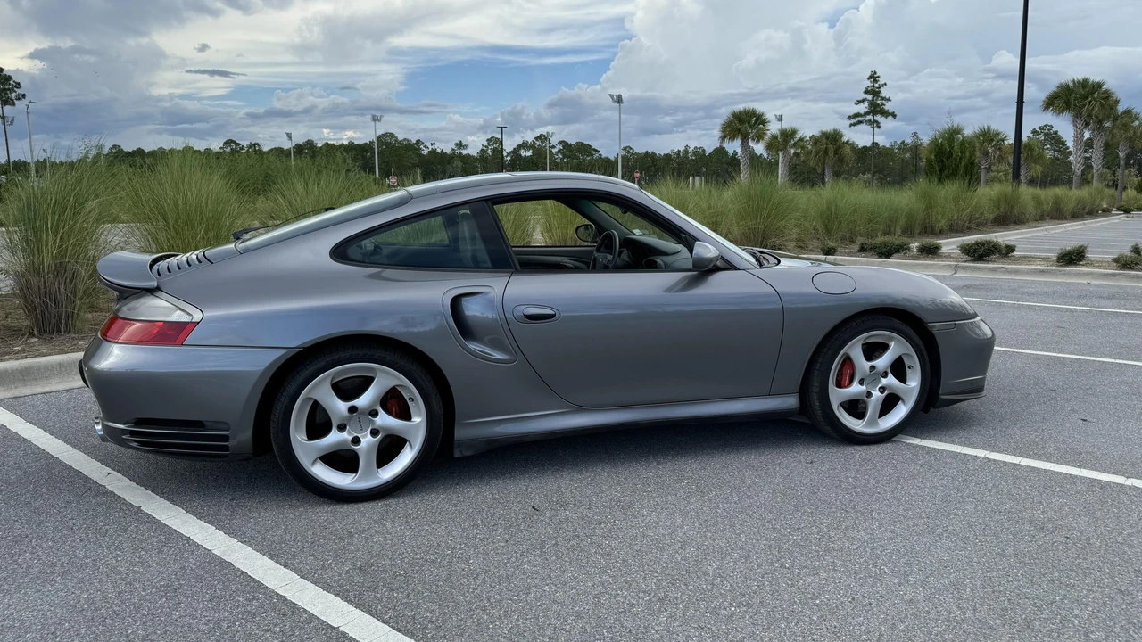 2002 Porsche 996 Turbo - Image 15 of 31