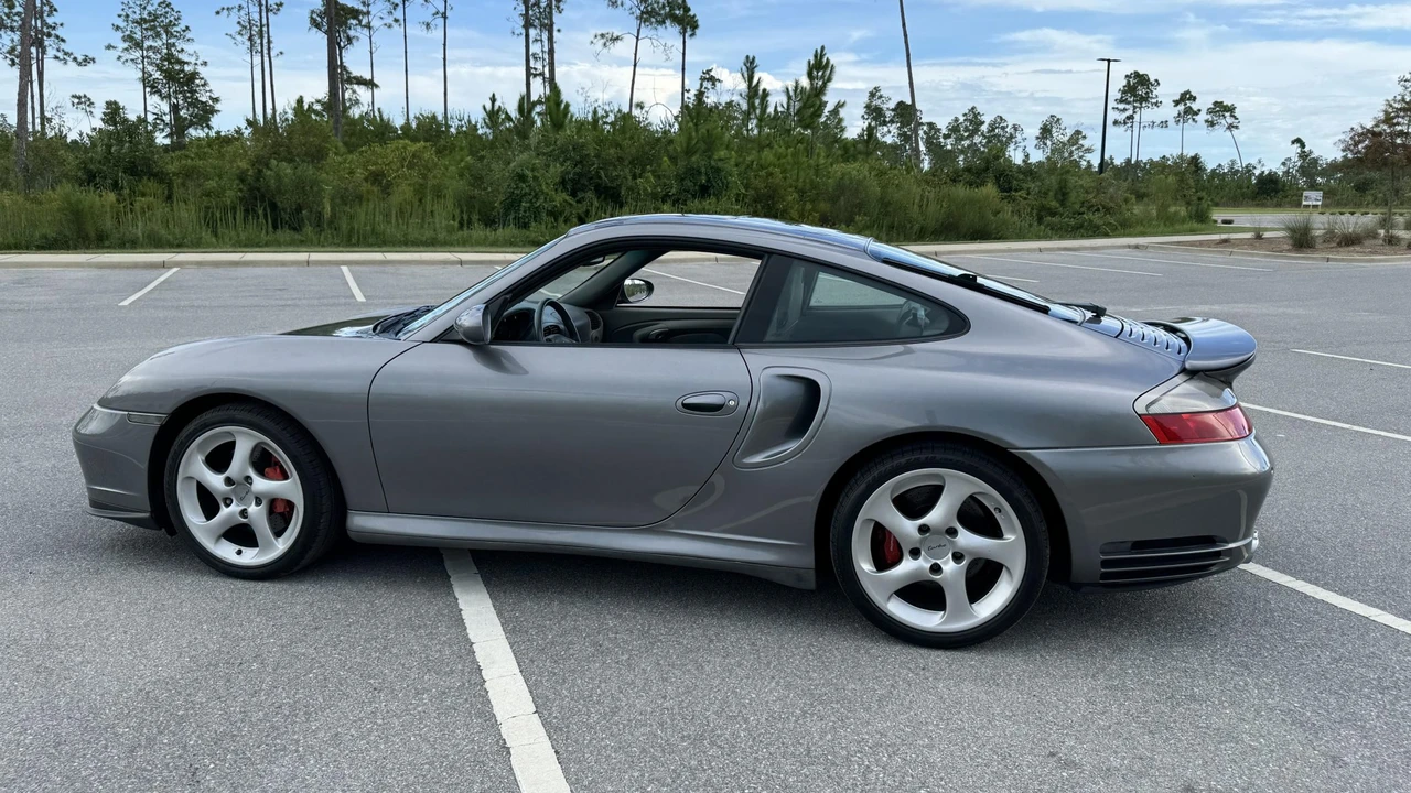 2002 Porsche 996 Turbo - Image 29 of 31