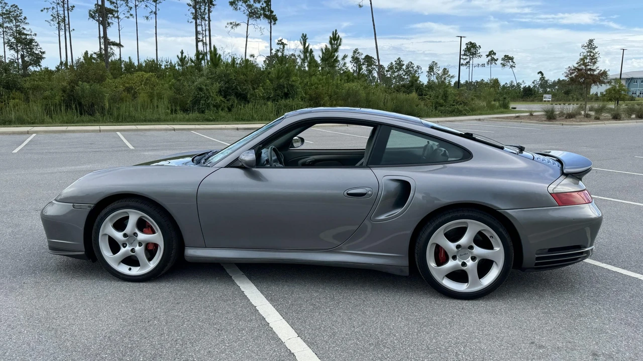 2002 Porsche 996 Turbo - Image 30 of 31