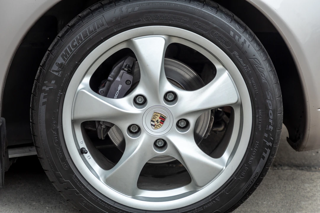 2002 Porsche 986 Boxster - Image 26 of 31