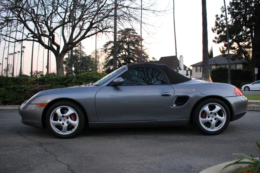 2002 Porsche 986 Boxster S - Image 16 of 31