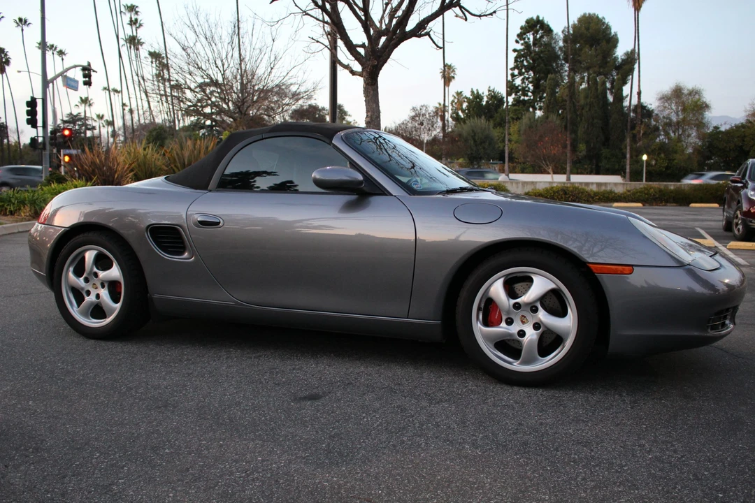 2002 Porsche 986 Boxster S - Image 24 of 31