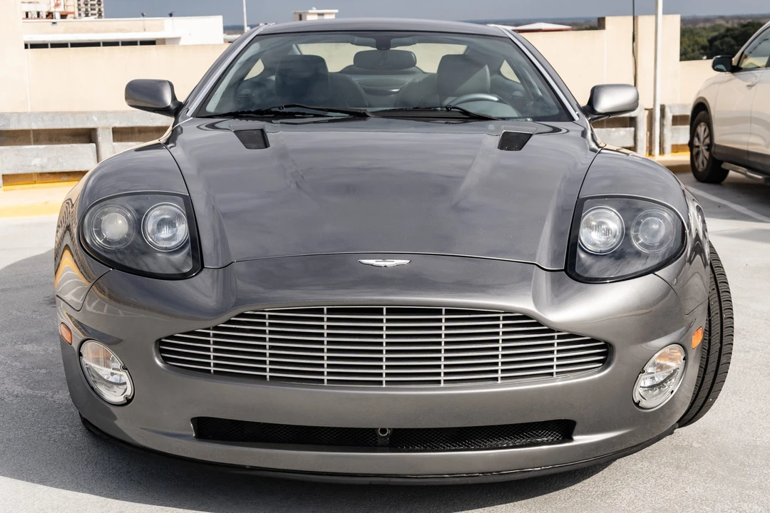 2003 Aston Martin Vanquish 1st Gen - Image 21 of 31