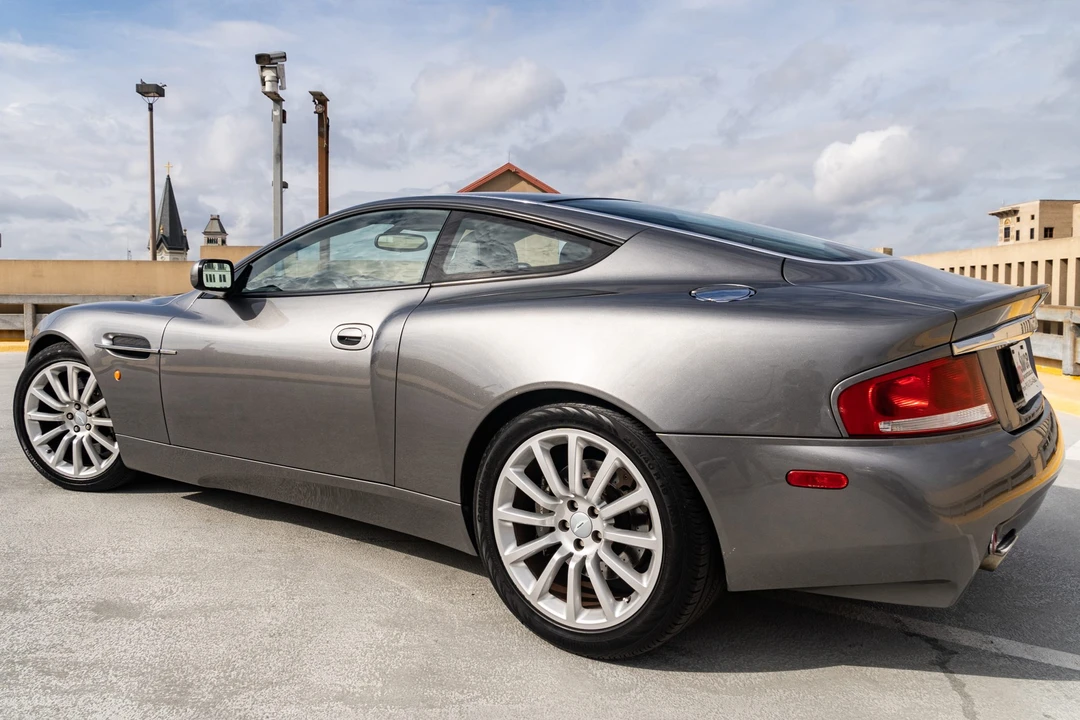 2003 Aston Martin Vanquish 1st Gen - Image 15 of 31