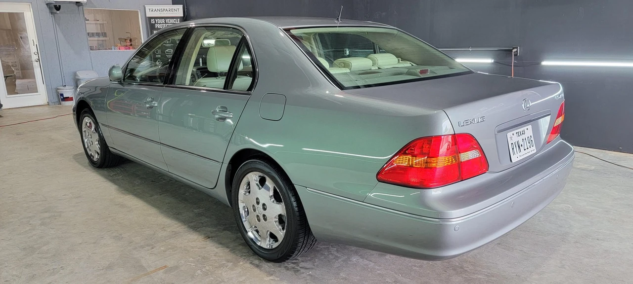 2003 Lexus LS 3rd Gen - Image 10 of 31