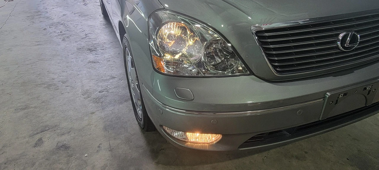2003 Lexus LS 3rd Gen - Image 22 of 31