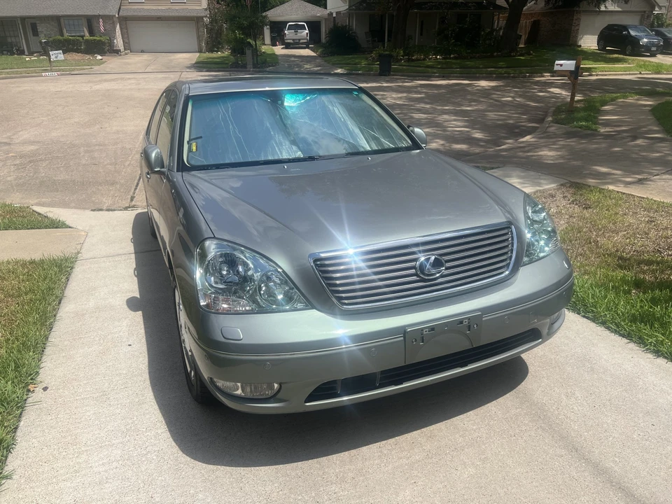 2003 Lexus LS 3rd Gen - Image 18 of 31