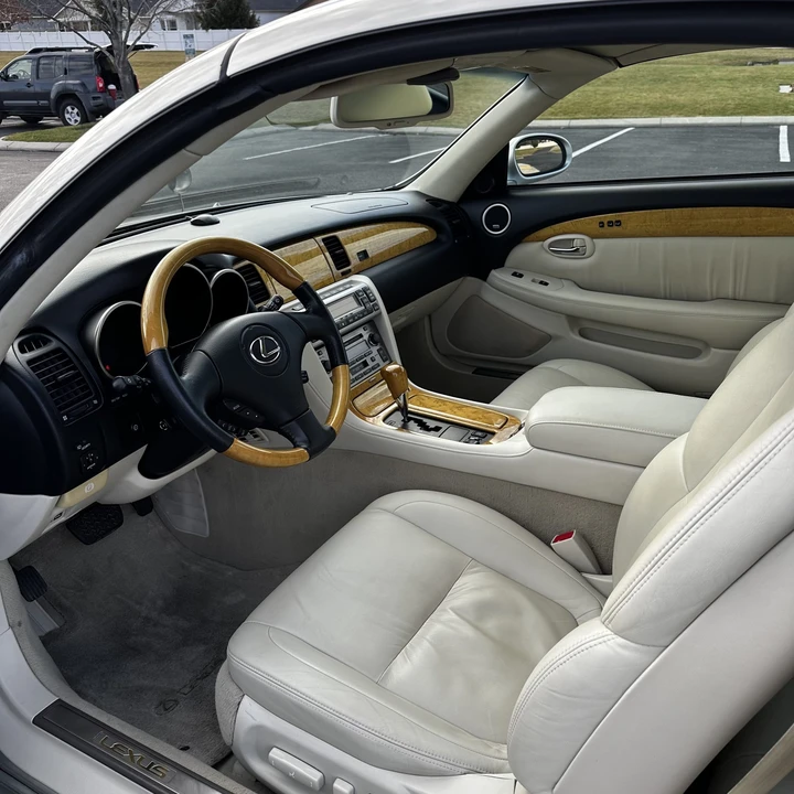 2003 Lexus SC430 - Image 24 of 31