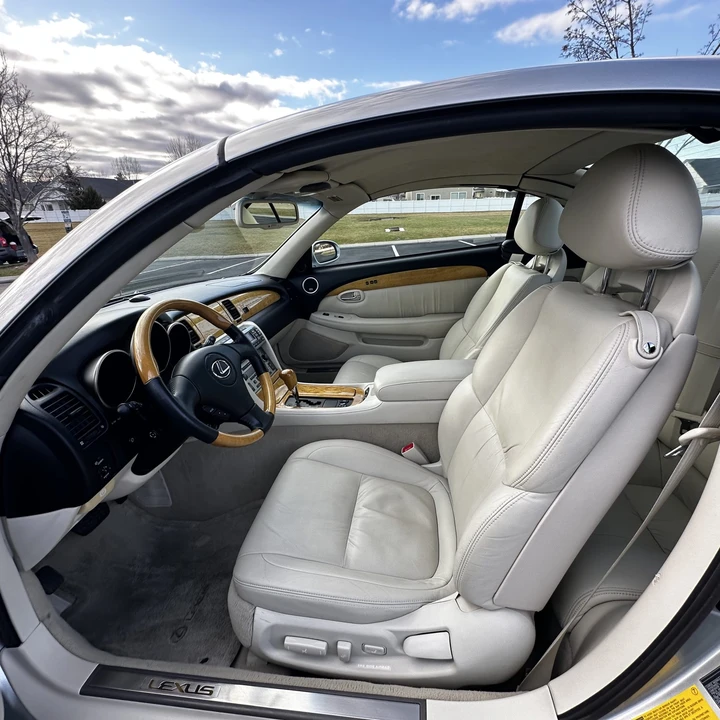 2003 Lexus SC430 - Image 21 of 31