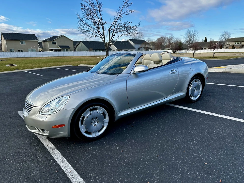 2003 Lexus SC430 - Image 10 of 31