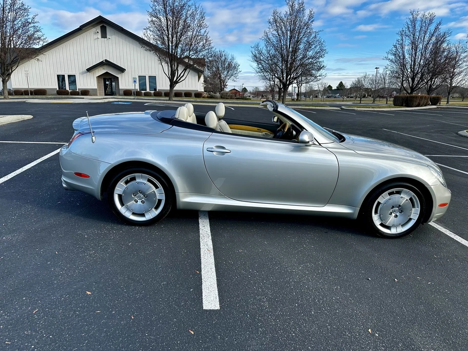 2003 Lexus SC430 - Image 11 of 31