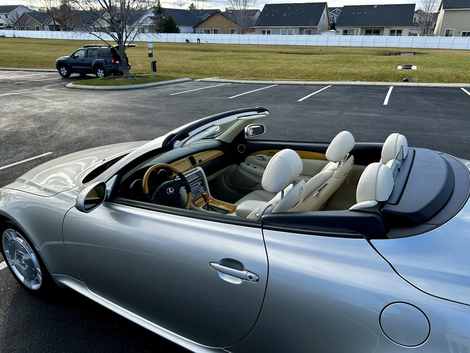2003 Lexus SC430 - Image 15 of 31
