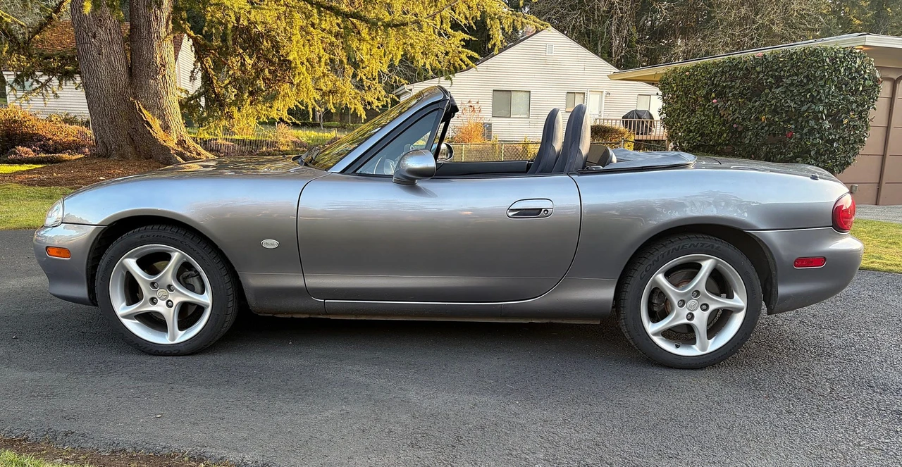 2003 Mazda NB MX-5 Miata - Image 3 of 31