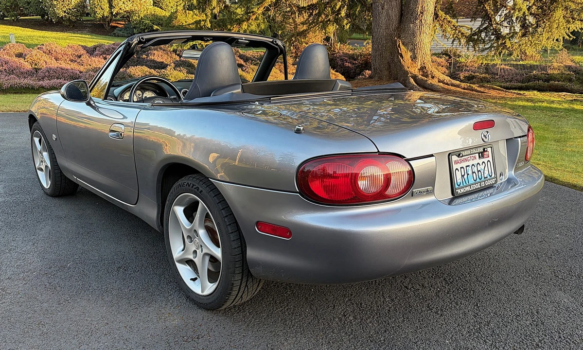 2003 Mazda NB MX-5 Miata - Image 4 of 31