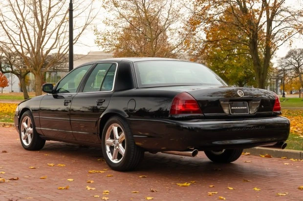 2003 Mercury Marauder - Image 2 of 7