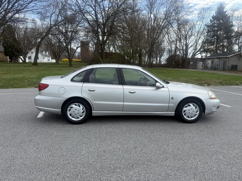 2003 Saturn - Image 30 of 31