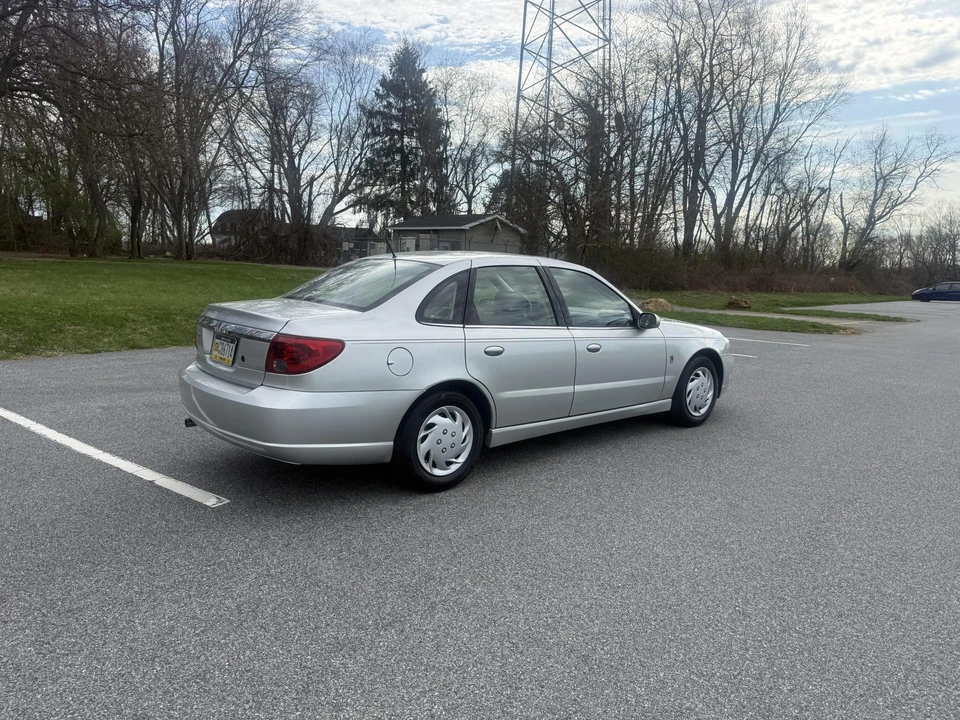 2003 Saturn - Image 28 of 31