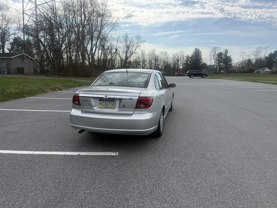 2003 Saturn - Image 26 of 31