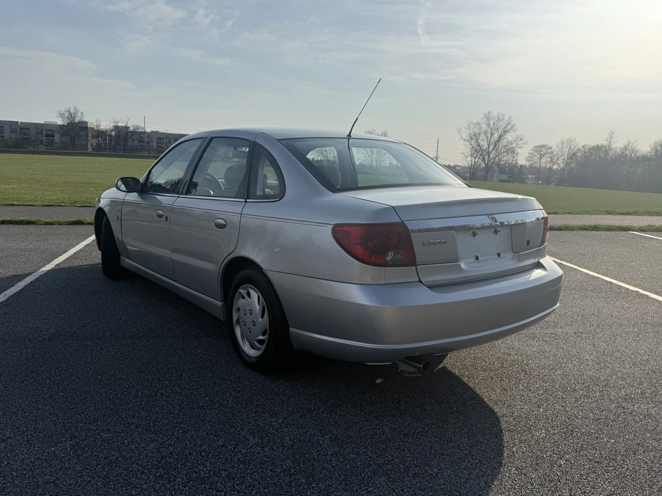 2003 Saturn - Image 7 of 31