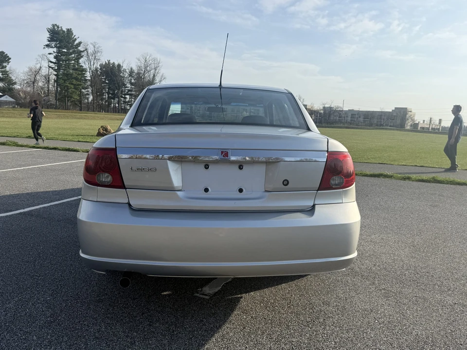 2003 Saturn - Image 8 of 31