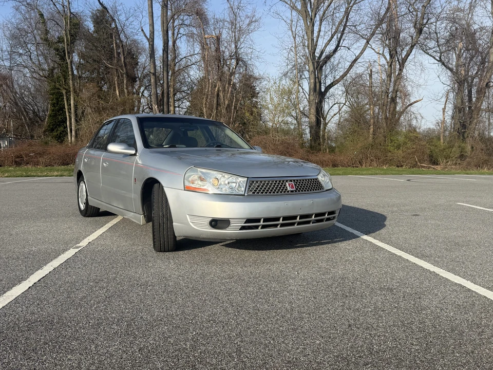 2003 Saturn - Image 15 of 31