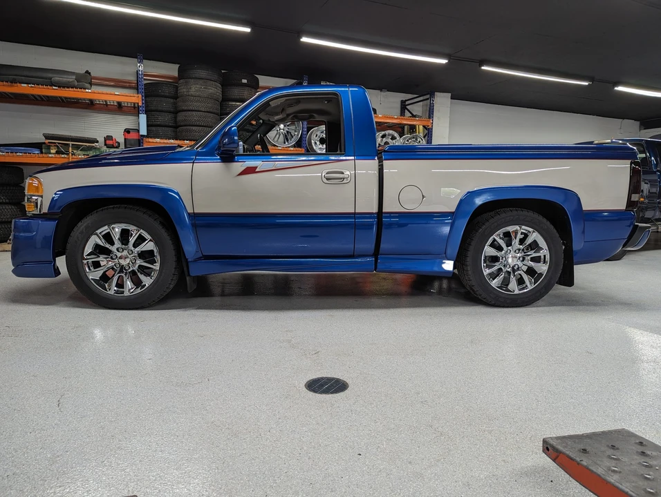 2004 GMC Sierra 2nd Gen - Image 25 of 31