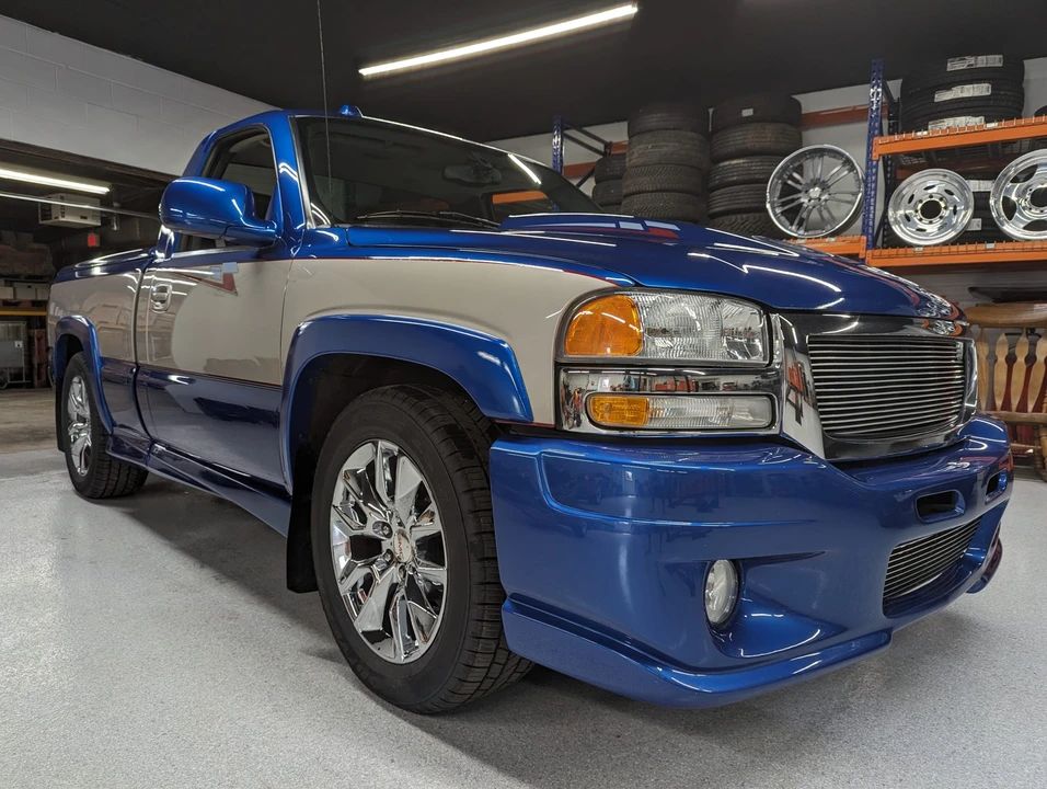 2004 GMC Sierra 2nd Gen - Image 9 of 31
