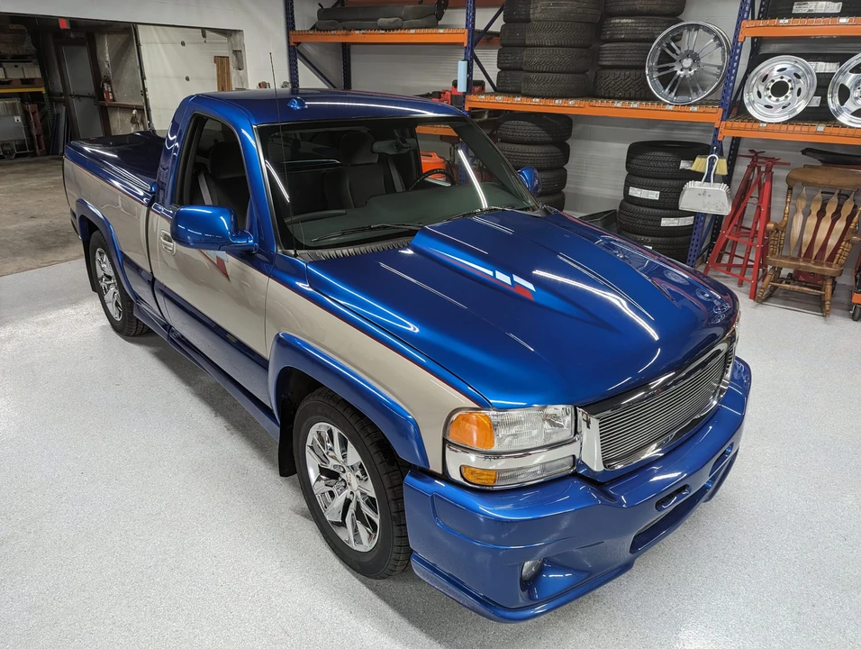 2004 GMC Sierra 2nd Gen - Image 11 of 31