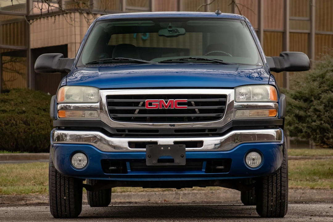 2004 GMC Sierra Heavy Duty 2nd Gen - Image 18 of 31