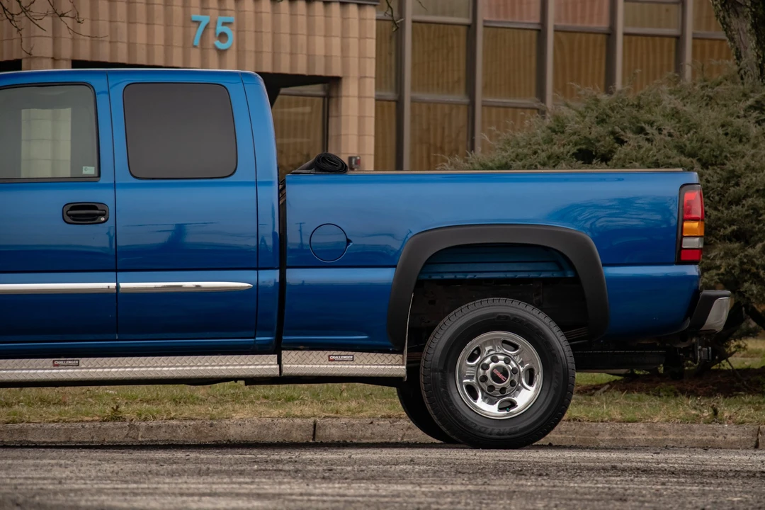 2004 GMC Sierra Heavy Duty 2nd Gen - Image 23 of 31