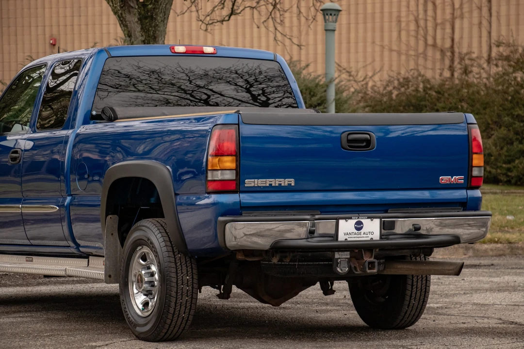 2004 GMC Sierra Heavy Duty 2nd Gen - Image 25 of 31