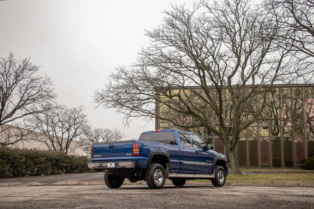 2004 GMC Sierra Heavy Duty 2nd Gen - Image 11 of 31