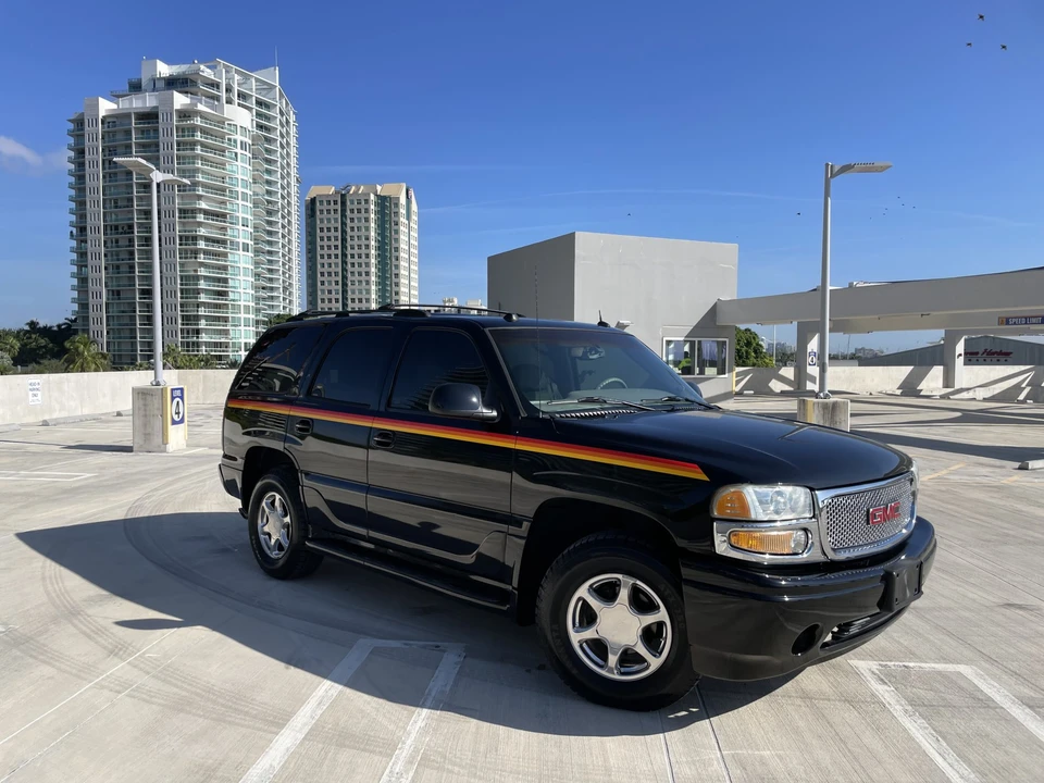 2004 GMC Yukon 2nd Gen - Image 3 of 31