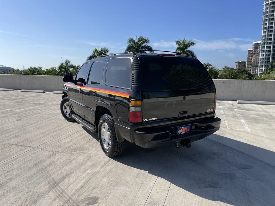 2004 GMC Yukon 2nd Gen - Image 11 of 31