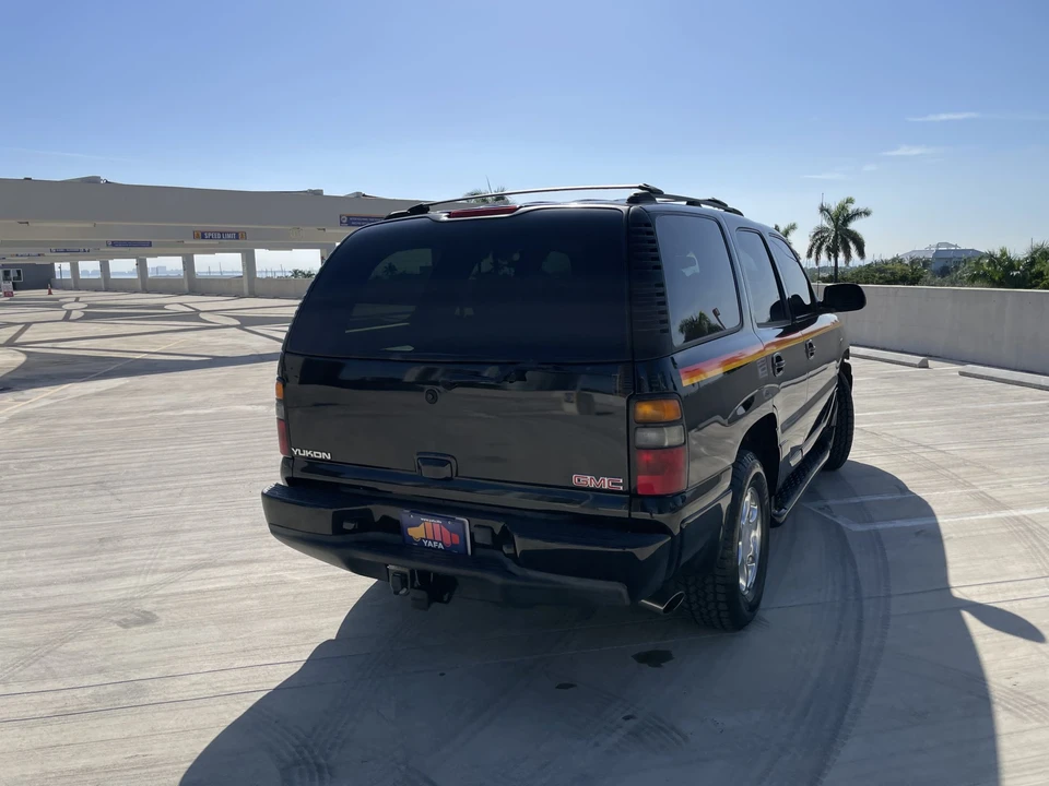 2004 GMC Yukon 2nd Gen - Image 8 of 31
