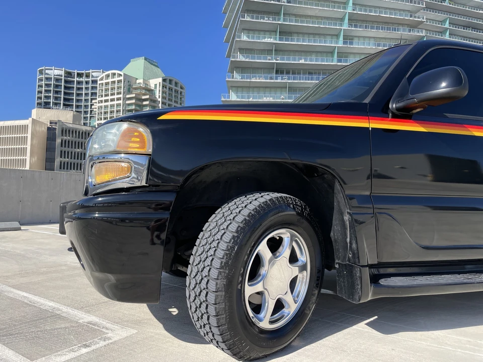 2004 GMC Yukon 2nd Gen - Image 24 of 31
