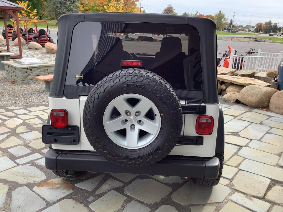 2004 Jeep TJ Wrangler - Image 9 of 31