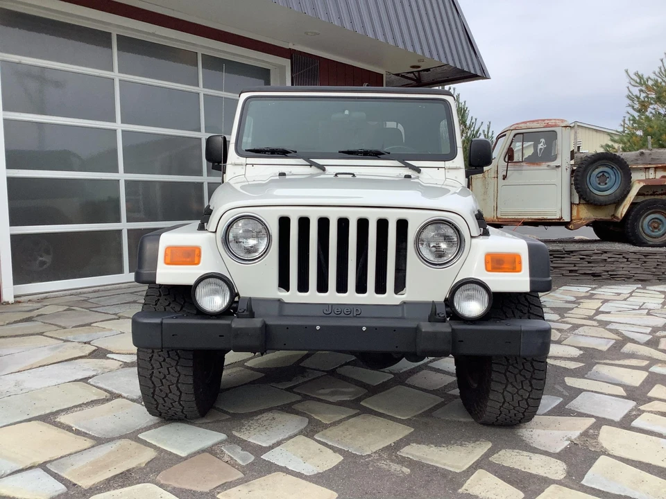 2004 Jeep TJ Wrangler - Image 18 of 31